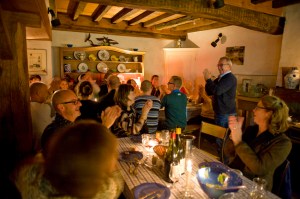 Bernard leads the singing @ Bonneau  du Martray