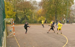 An exciting game of handball at Pernand-Vergelesses, but "we" still lose 21-24