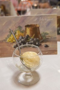 It seems we have to have a break between meat courses and take a digestif of sorbet and pear eau de vie. The "trou Bourguignon" seems to work !