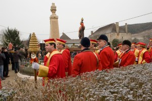The Chevaliers du Tastevin led here by Louis-Michel Liger-Belair are always a happy bunch